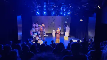 De Tijden in het Polanentheater 1.webp